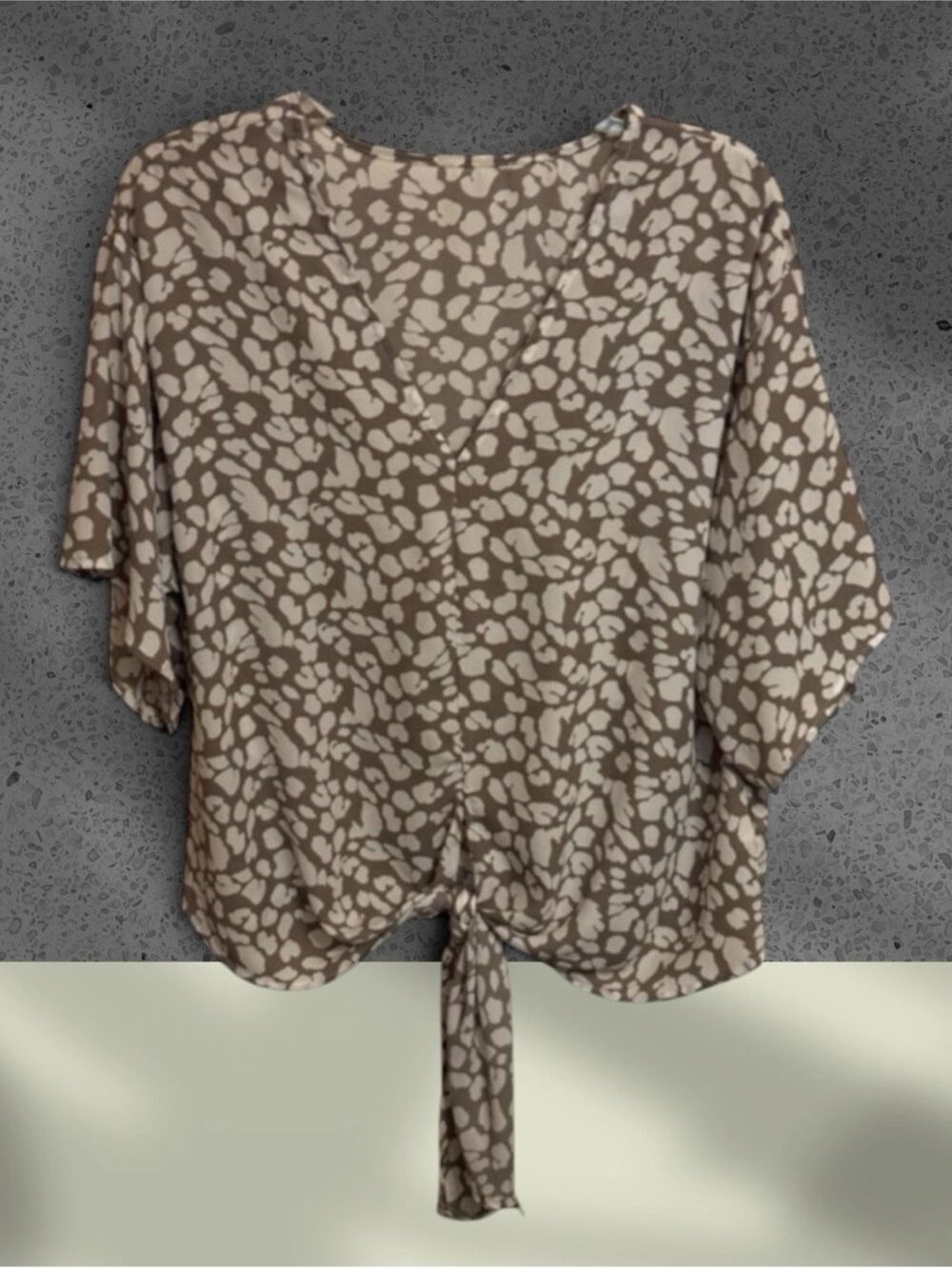 SHEIN Leopard Print Boho Front Knot Tie Women’s Top Size Medium - Picture 1 of 6